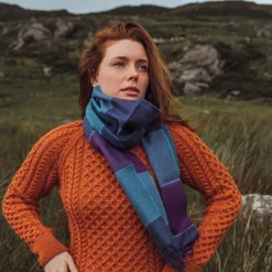 John Hanly Merino Wollen Sjaal Blauw Paars Blokruit
